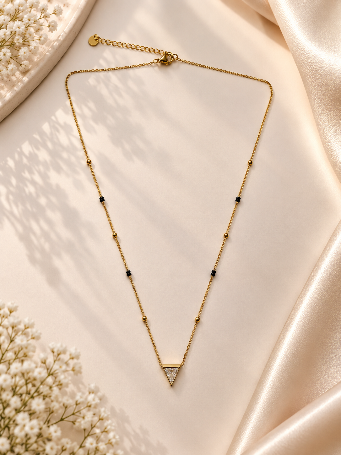 Tara Minimal Triangle Solitaire Mangalsutra