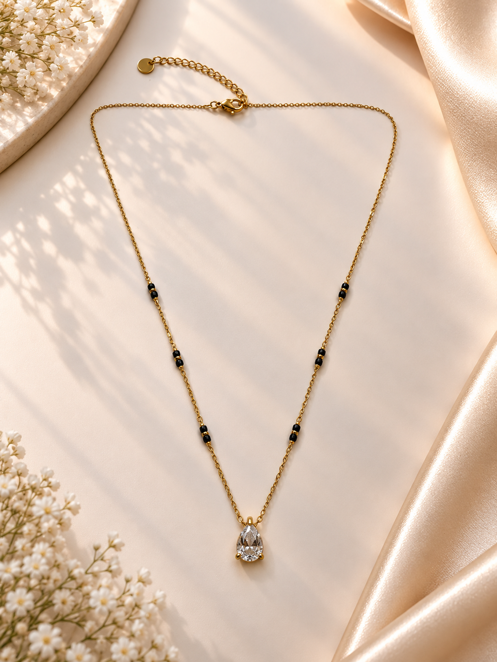Siya Minimal Teardrop Solitaire Mangalsutra