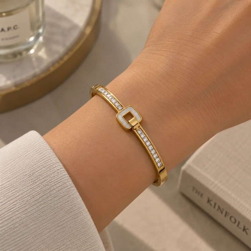 Aurelia Lock Kada