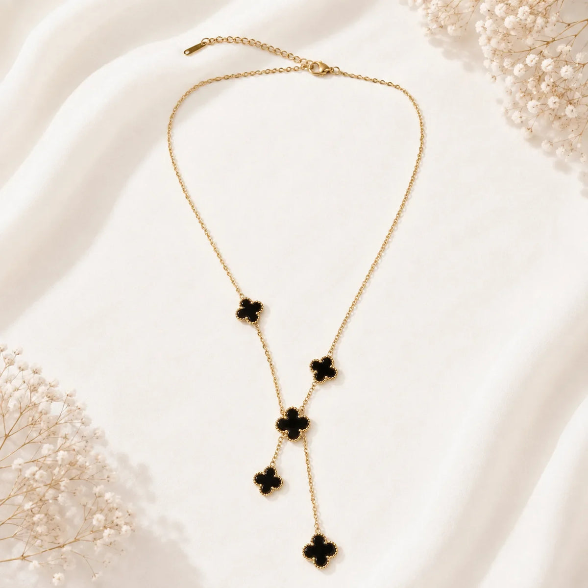 Dangling Clover Necklace