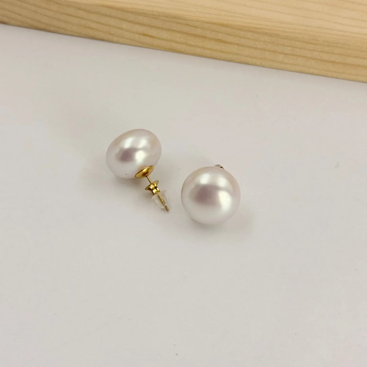 Pearl radiance earrings