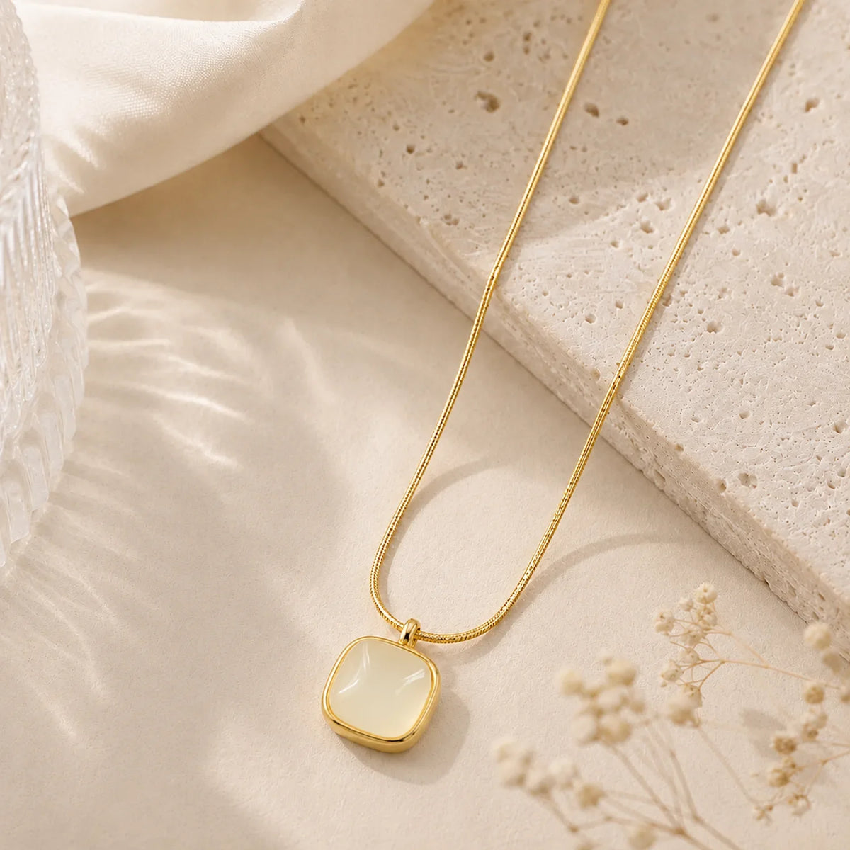 Emerald Glow Necklace