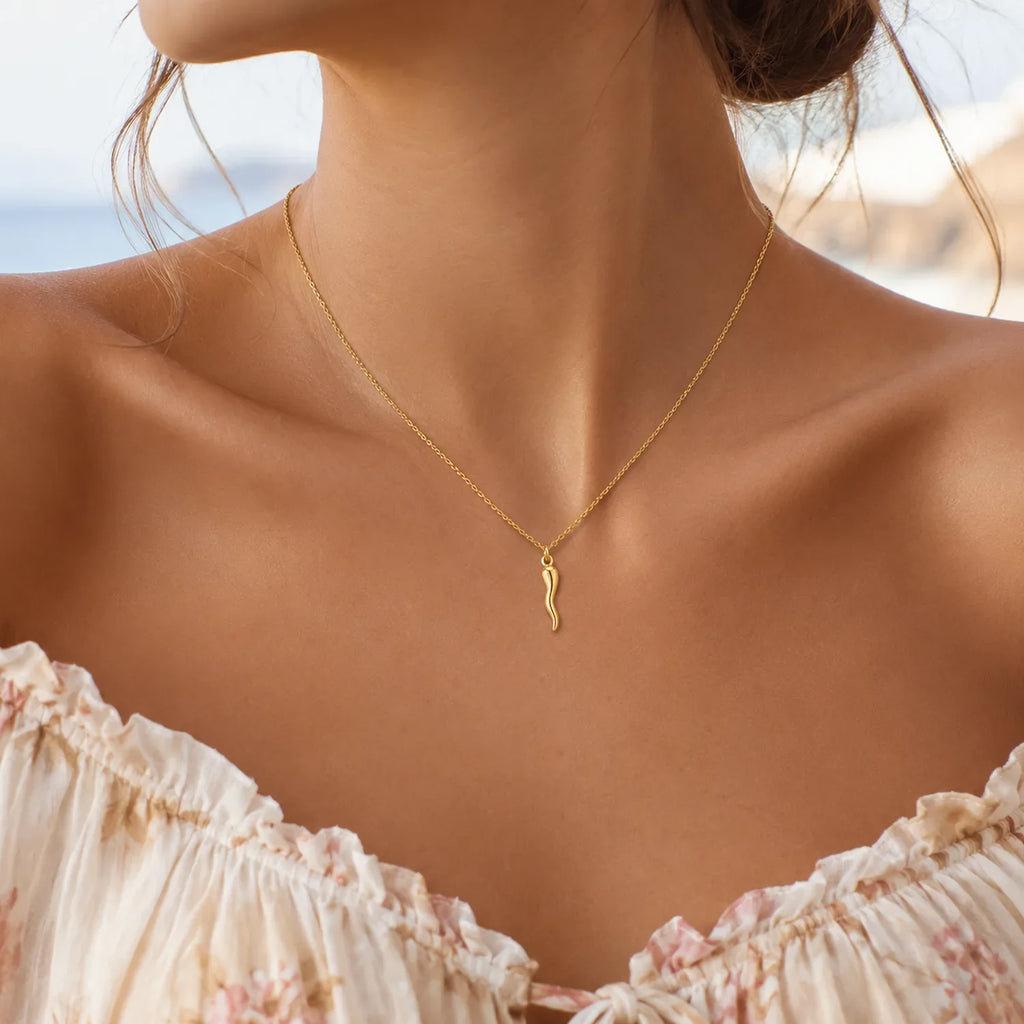 Italian Horn Pendant Necklace