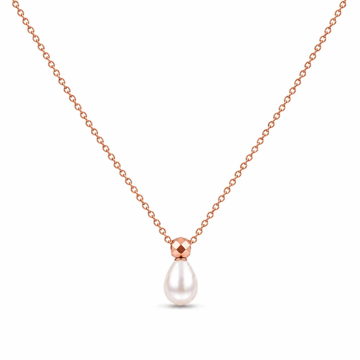 Minimal Pearl Necklace