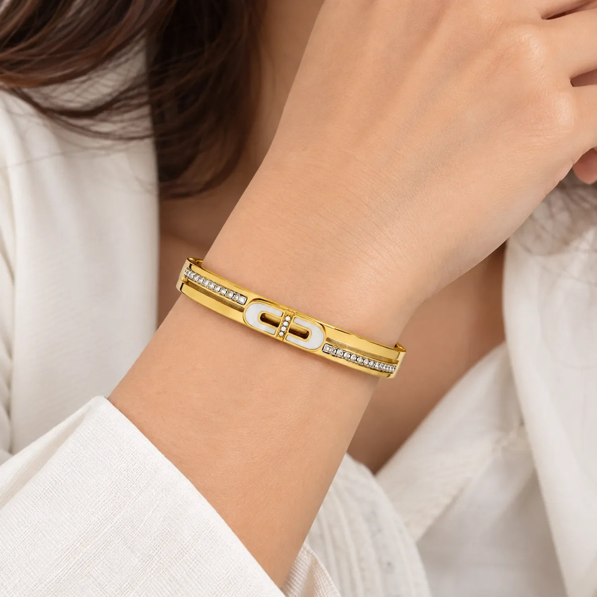 Luna Pearl Kada