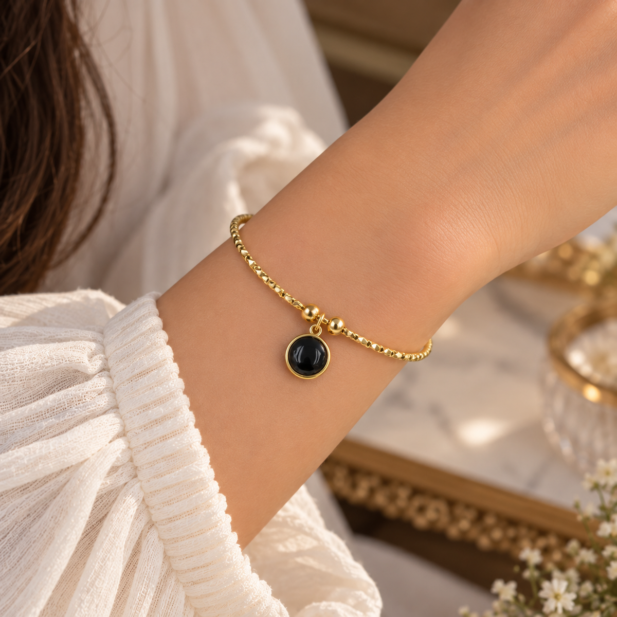 Single Coin Wire Charm Bracelet