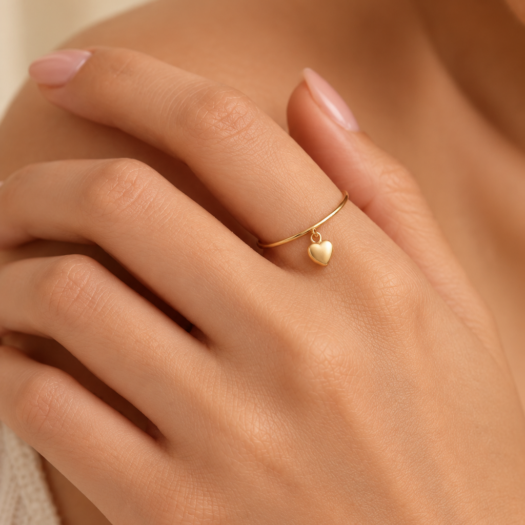 Dangling heart Ring