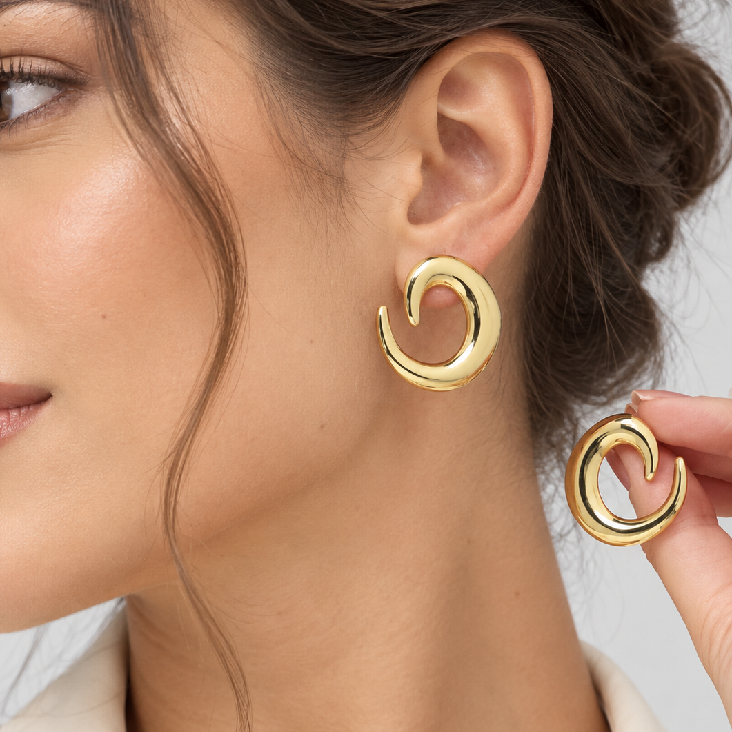 Golden spiral Chunky earrings