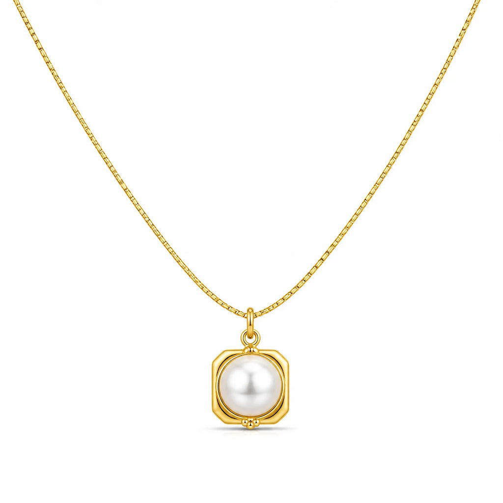 Regal Pearl Necklace