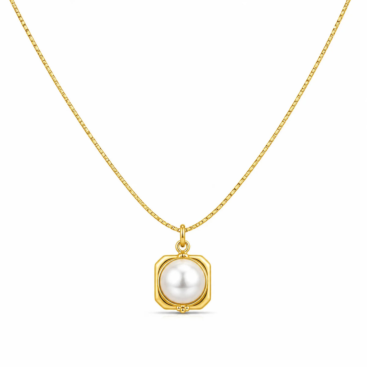Regal Pearl Necklace