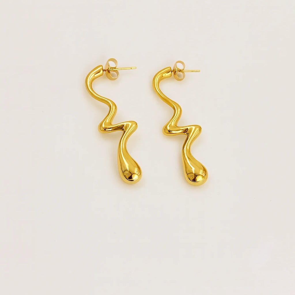 Wavy gild earrings