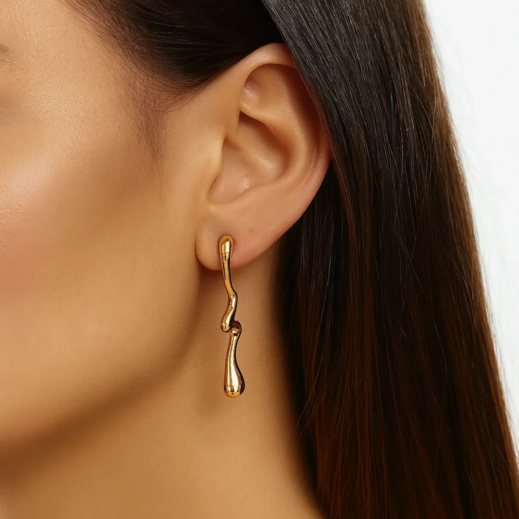 Wavy gild earrings